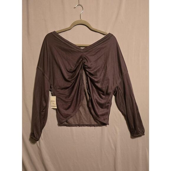 Forever 21 Knit Top Womens Medium Charcoal Long Sleeve Open Back Crop Shirt - Picture 9 of 9